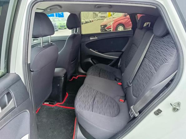 Hyundai Solaris I Рестайлинг с пробегом 2015 года, цена 834 995 рублей, 250979 км, хэтчбек, Автокод Объявления