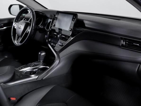 Toyota Camry VIII (XV70) Рестайлинг с пробегом 2021 года, цена 2 998 000 рублей, 61091 км, седан, Автокод Объявления