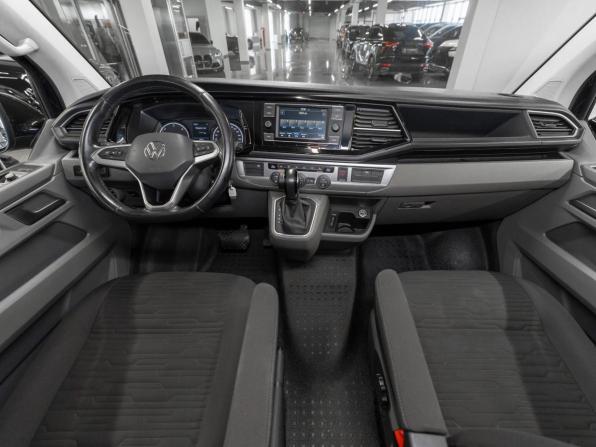 Volkswagen Caravelle T6 Рестайлинг с пробегом 2021 года, цена 3 990 000 рублей, 194867 км, минивэн, Автокод Объявления