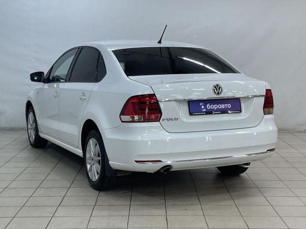 Volkswagen Polo V Рестайлинг с пробегом 2016 года, цена 1 049 000 рублей, 164038 км, седан, Автокод Объявления