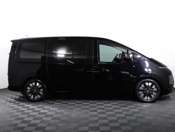 Hyundai Staria I с пробегом 2021 года, цена 5 044 000 рублей, 68280 км, минивэн, Автокод Объявления