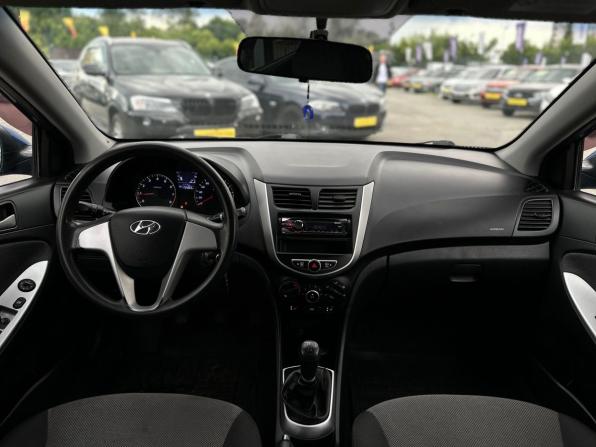 Hyundai Solaris I с пробегом 2012 года, цена 649 000 рублей, 172383 км, седан, Автокод Объявления