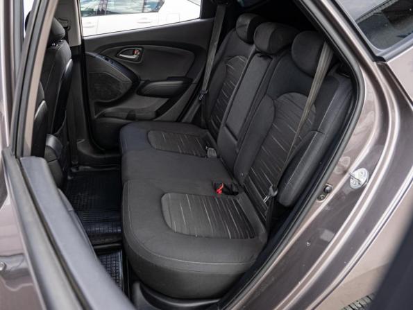 Hyundai ix35 I Рестайлинг с пробегом 2015 года, цена 1 500 000 рублей, 231766 км, внедорожник, Автокод Объявления