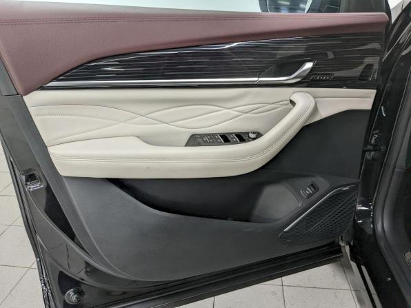Geely Monjaro I с пробегом 2023 года, цена 2 990 000 рублей, 51008 км, внедорожник, Автокод Объявления