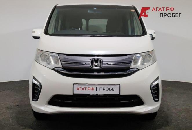 Honda Stepwgn V с пробегом 2016 года, цена 1 870 000 рублей, 155200 км, минивэн, Автокод Объявления