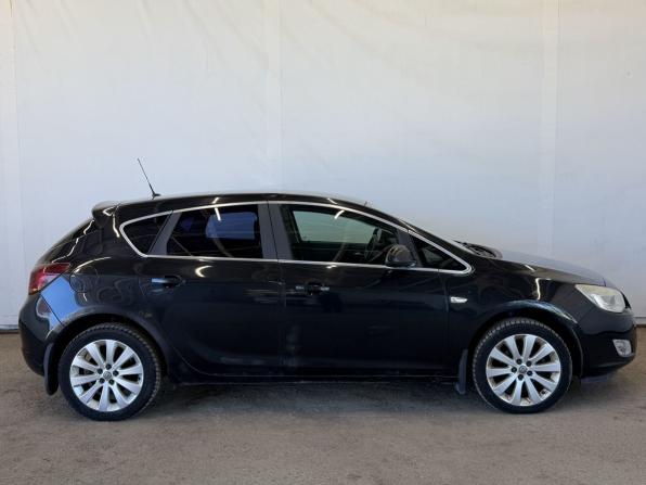 Opel Astra J с пробегом 2011 года, цена 520 000 рублей, 214775 км, хэтчбек, Автокод Объявления