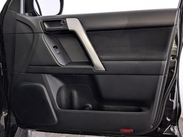 Toyota Land Cruiser Prado 150 Series Рестайлинг 3 с пробегом 2021 года, цена 6 990 000 рублей, 67021 км, внедорожник, Автокод Объявления