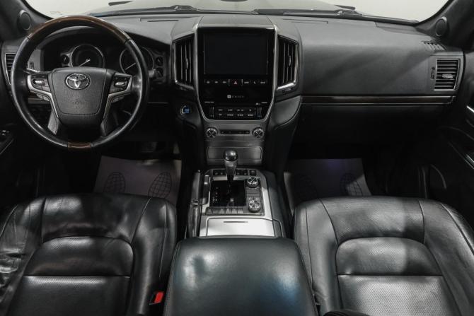 Toyota Land Cruiser 200 Series Рестайлинг 2 с пробегом 2015 года, цена 4 619 000 рублей, 211000 км, внедорожник, Автокод Объявления