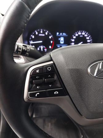 Hyundai Solaris II с пробегом 2018 года, цена 1 245 000 рублей, 122500 км, седан, Автокод Объявления