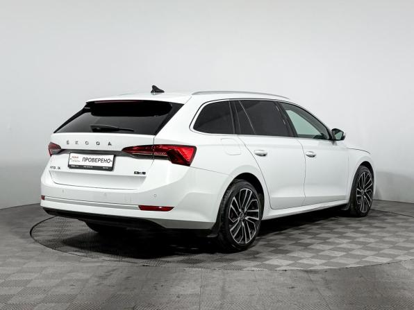Skoda Octavia IV (A8) с пробегом 2021 года, цена 1 950 000 рублей, 133797 км, универсал, Автокод Объявления