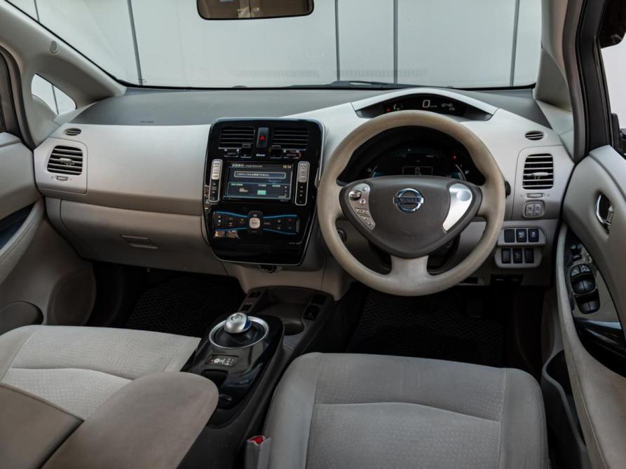 Nissan Leaf I (ZE0/AZE0) Краснодар  - изображение 6