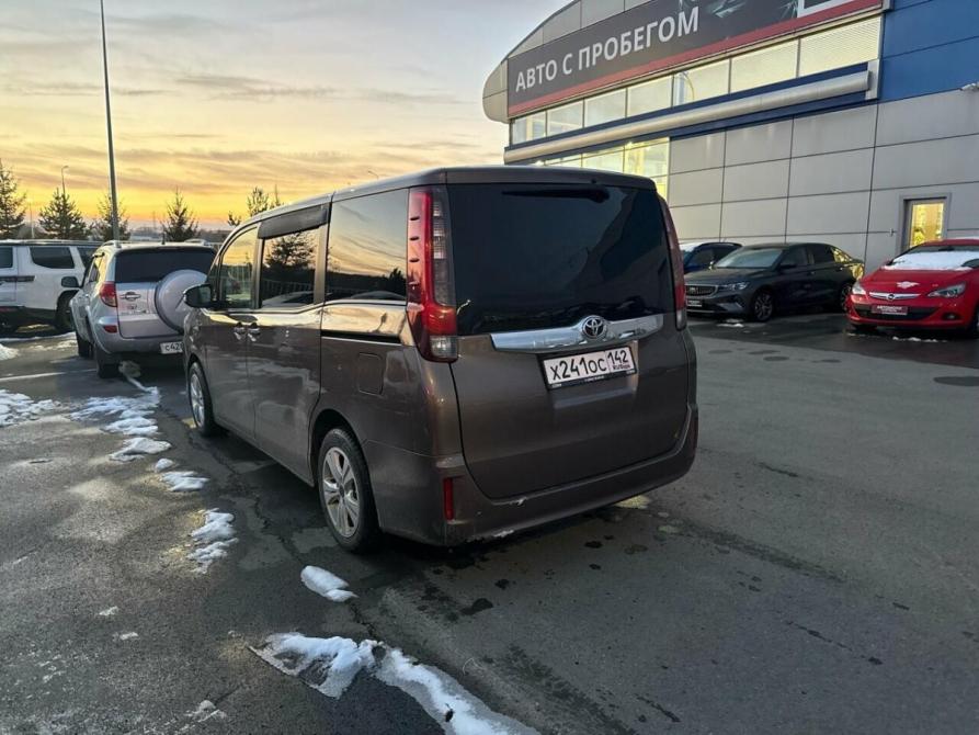 Toyota Noah III (R80) Кемерово  - изображение 5