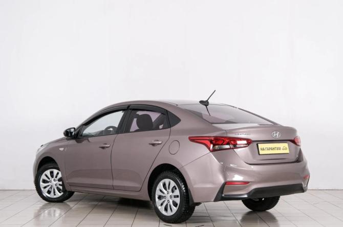 Hyundai Solaris II с пробегом 2018 года, цена 1 249 000 рублей, 105800 км, седан, Автокод Объявления