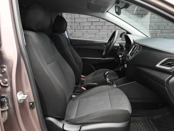 Hyundai Solaris II с пробегом 2019 года, цена 1 360 000 рублей, 115728 км, седан, Автокод Объявления