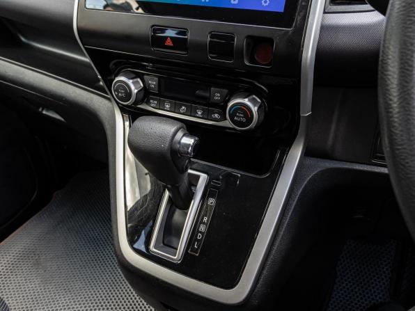 Nissan Serena V (C27) с пробегом 2017 года, цена 1 850 000 рублей, 189941 км, минивэн, Автокод Объявления