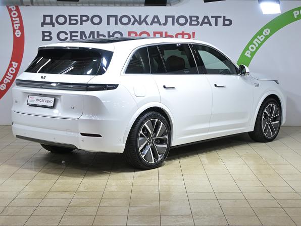 Li Auto (Lixiang) L7 I Рестайлинг с пробегом 2025 года, цена 8 828 000 рублей, 2000 км, внедорожник, Автокод Объявления