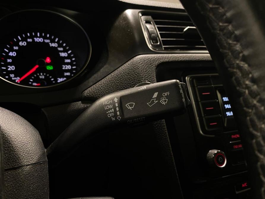 Volkswagen Jetta VI Рестайлинг Челябинск  - изображение 17