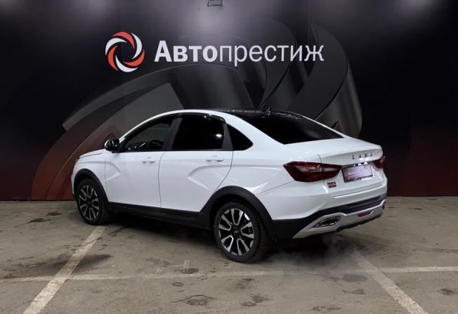 Lada (ВАЗ) Vesta I Рестайлинг (NG) с пробегом 2023 года, цена 1 170 000 рублей, 118000 км, седан, Автокод Объявления