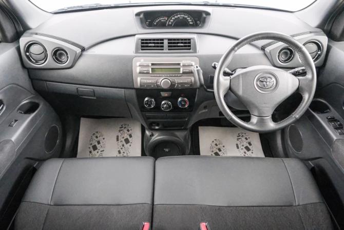 Toyota bB II Рестайлинг с пробегом 2016 года, цена 1 249 000 рублей, 104000 км, компактвэн, Автокод Объявления