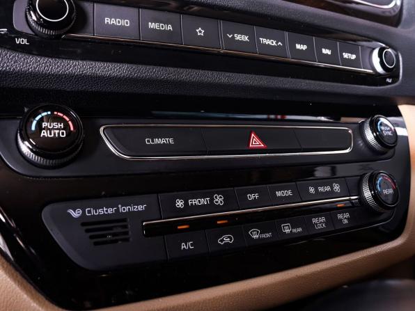 Kia Carnival III с пробегом 2018 года, цена 3 120 000 рублей, 98000 км, минивэн, Автокод Объявления