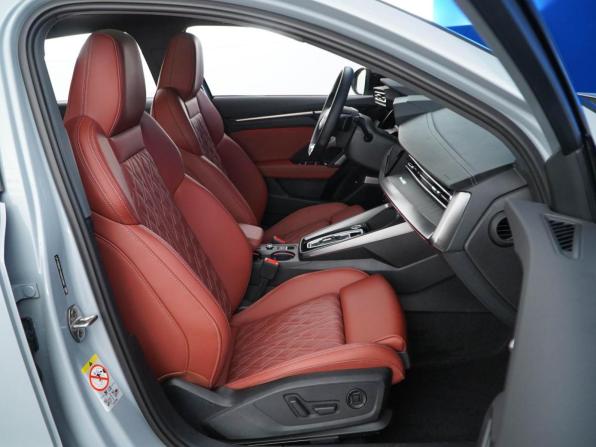 Audi A3 IV (8Y) Рестайлинг с пробегом 2025 года, цена 3 400 999 рублей, 7655 км, хэтчбек, Автокод Объявления