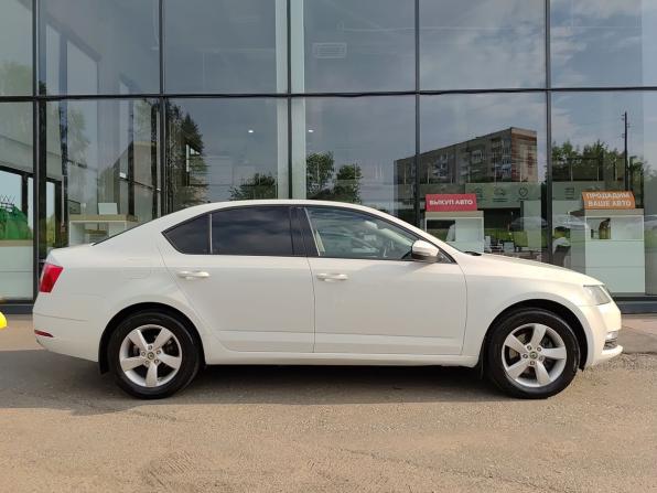 Skoda Octavia III (A7) Рестайлинг с пробегом 2020 года, цена 1 678 000 рублей, 112000 км, лифтбек, Автокод Объявления