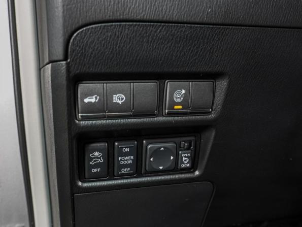 Nissan Patrol VI (Y62) с пробегом 2011 года, цена 2 339 000 рублей, 166393 км, внедорожник, Автокод Объявления