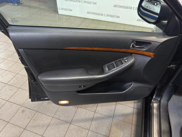 Toyota Avensis II Рестайлинг с пробегом 2007 года, цена 659 000 рублей, 324415 км, седан, Автокод Объявления