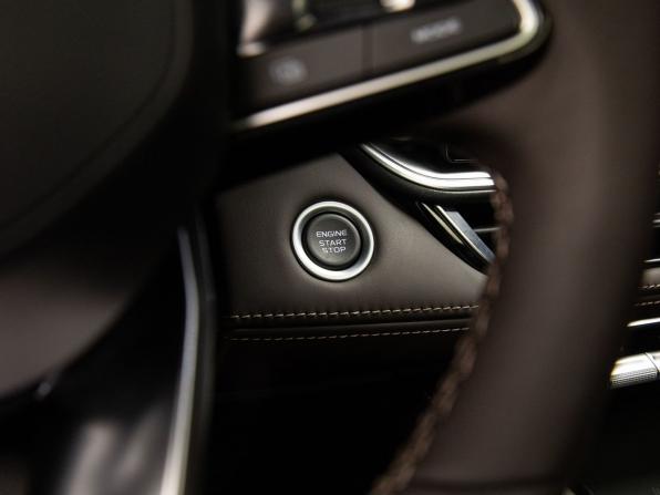 Geely Monjaro I Рестайлинг 2 (China Market) с пробегом 2026 года, цена 4 350 000 рублей, 30 км, внедорожник, Автокод Объявления