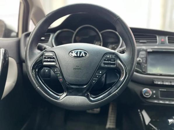 Kia Ceed II с пробегом 2012 года, цена 1 100 000 рублей, 236319 км, универсал, Автокод Объявления