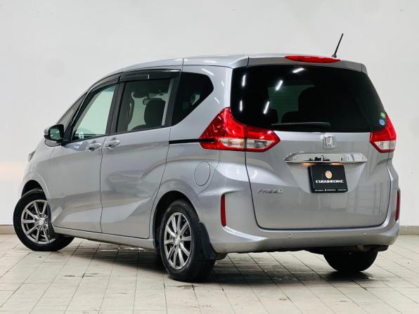 Honda Freed II с пробегом 2019 года, цена 1 479 000 рублей, 85000 км, компактвэн, Автокод Объявления