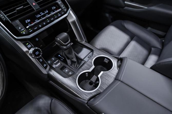 Новый Toyota Land Cruiser 300 Series 2026 года, цена 14 800 000 рублей, внедорожник, Автокод Объявления
