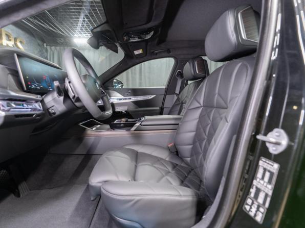 Новый BMW 7 серии VII (G70) 2025 года, цена 17 290 000 рублей, седан, Автокод Объявления