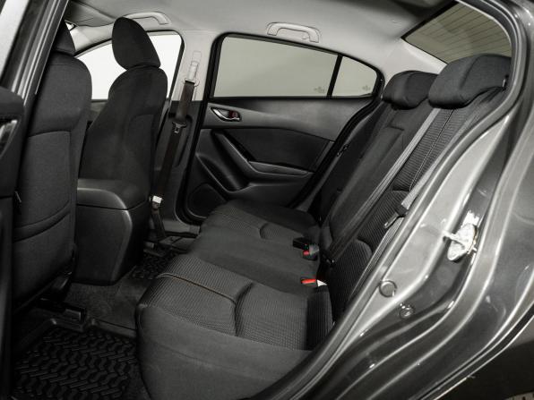 Mazda Axela III Рестайлинг с пробегом 2018 года, цена 1 299 500 рублей, 95363 км, седан, Автокод Объявления
