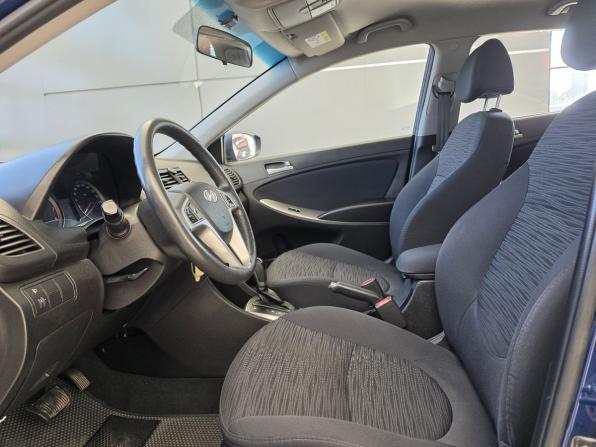 Hyundai Solaris I Рестайлинг с пробегом 2015 года, цена 1 099 000 рублей, 1 км, хэтчбек, Автокод Объявления