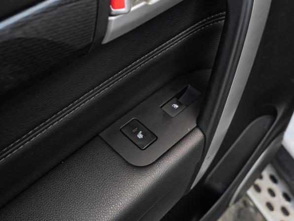 Chevrolet Captiva I Рестайлинг 2 с пробегом 2015 года, цена 1 239 000 рублей, 238469 км, внедорожник, Автокод Объявления