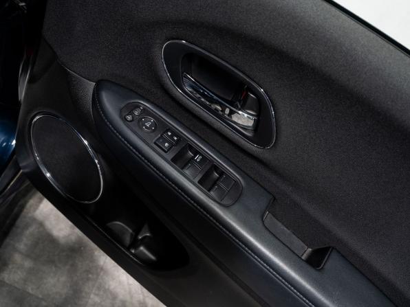 Honda Vezel I Рестайлинг с пробегом 2021 года, цена 2 000 000 рублей, 94500 км, внедорожник, Автокод Объявления
