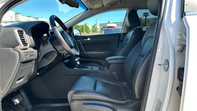 Kia Sportage IV Рестайлинг с пробегом 2019 года, цена 2 099 000 рублей, 52000 км, внедорожник, Автокод Объявления