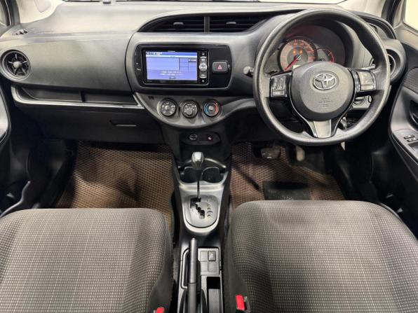 Toyota Vitz III (XP130) Рестайлинг с пробегом 2019 года, цена 900 000 рублей, 137292 км, хэтчбек, Автокод Объявления