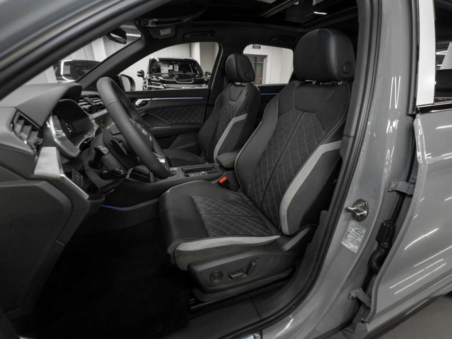 Audi Q3 II (F3) Москва  - изображение 9