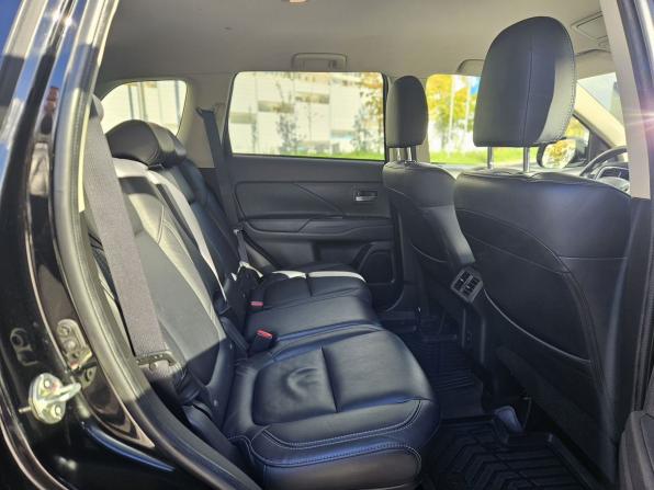 Mitsubishi Outlander III Рестайлинг 3 с пробегом 2021 года, цена 2 700 000 рублей, 71289 км, внедорожник, Автокод Объявления