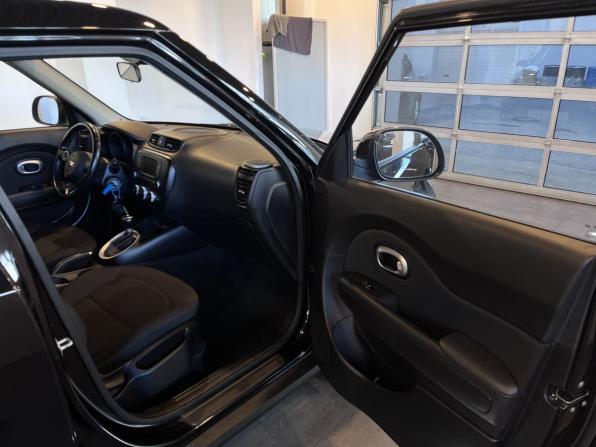 Kia Soul II Рестайлинг с пробегом 2018 года, цена 1 450 000 рублей, 81643 км, хэтчбек, Автокод Объявления