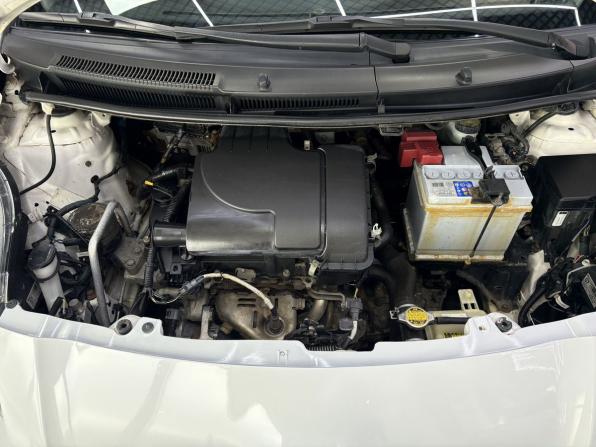 Toyota Yaris II Рестайлинг с пробегом 2010 года, цена 665 000 рублей, 97969 км, хэтчбек, Автокод Объявления