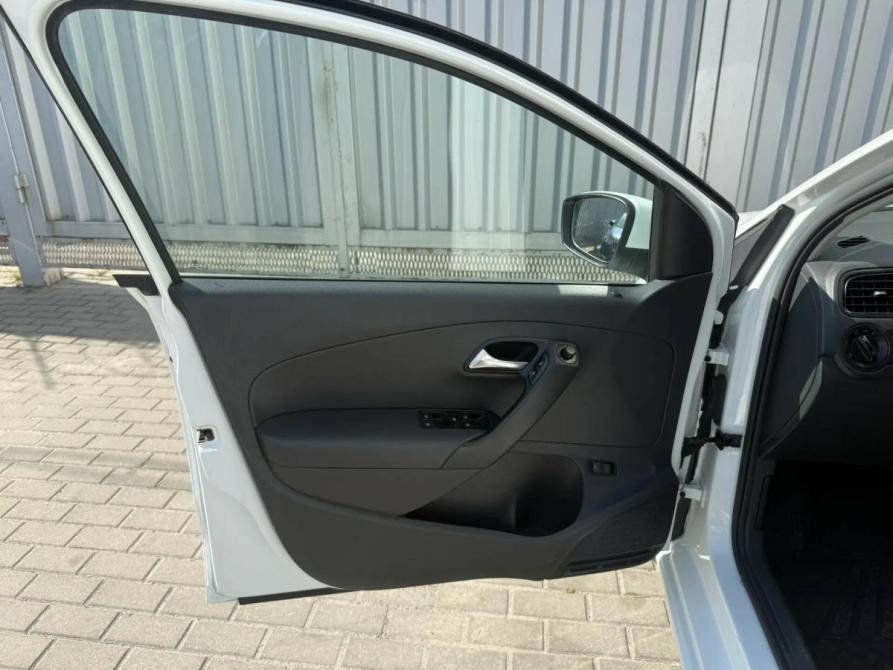 Volkswagen Polo V Рестайлинг Ростов-на-Дону  - изображение 20