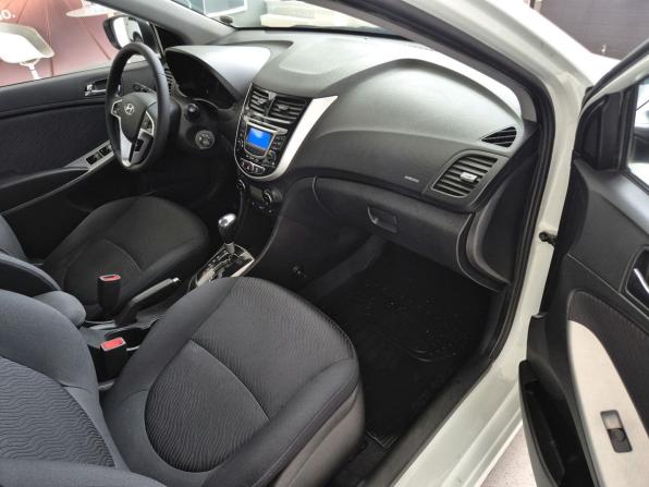 Hyundai Solaris I с пробегом 2012 года, цена 969 000 рублей, 79304 км, седан, Автокод Объявления