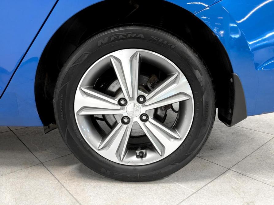 Hyundai Solaris II Санкт-Петербург  - изображение 18