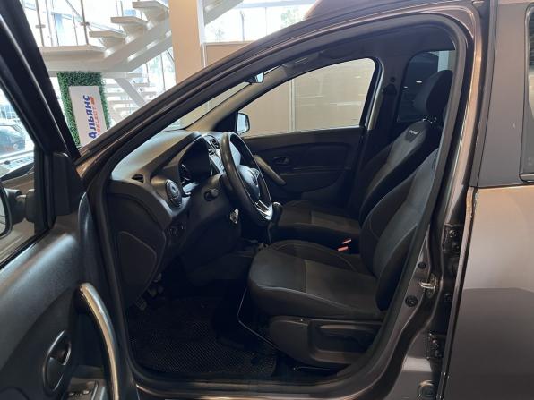 Renault Sandero II Рестайлинг с пробегом 2019 года, цена 1 060 000 рублей, 95545 км, хэтчбек, Автокод Объявления