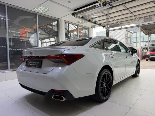 Toyota Avalon V с пробегом 2022 года, цена 3 190 000 рублей, 56000 км, седан, Автокод Объявления