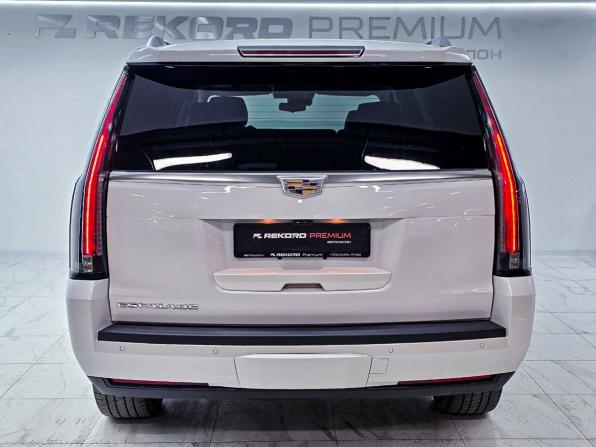 Cadillac Escalade IV с пробегом 2020 года, цена 6 600 000 рублей, 65696 км, внедорожник, Автокод Объявления