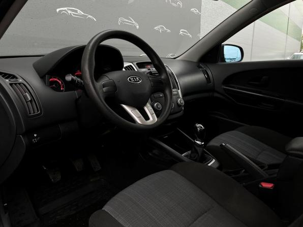 Kia Ceed I Рестайлинг с пробегом 2012 года, цена 597 800 рублей, 203295 км, хэтчбек, Автокод Объявления